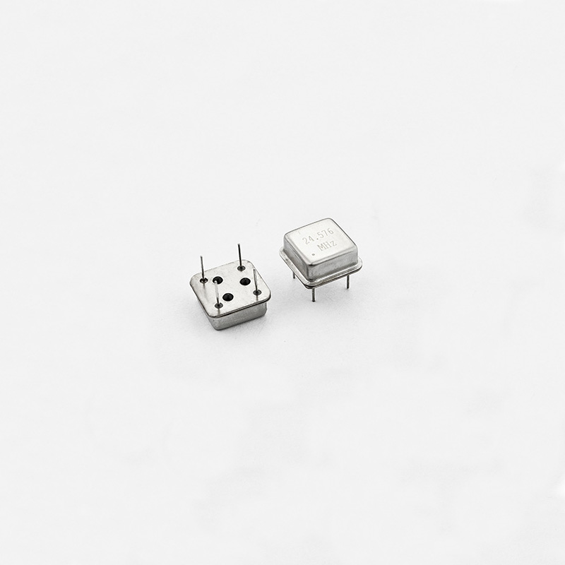 Standard ur oscillator 12x12mm